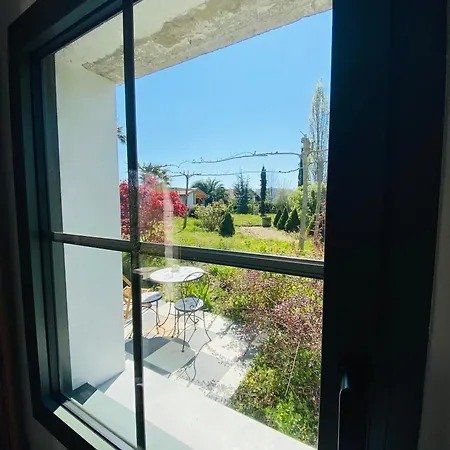 La Bastide De Entre Ocean Et Montagnes Apartmán *